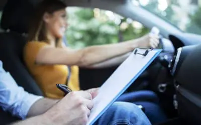 Je eerste rijles: hoe je jezelf kunt voorbereiden en wat je kunt verwachten